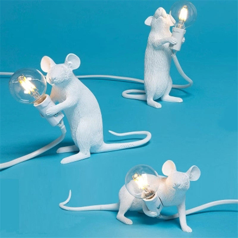 Postmodern Resin Rat Mouse LED Table Lamp – Cute Night Light for Bedroom