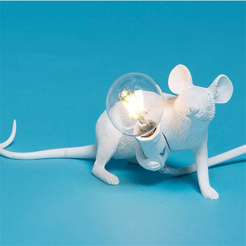 Postmodern Resin Rat Mouse LED Table Lamp – Cute Night Light for Bedroom
